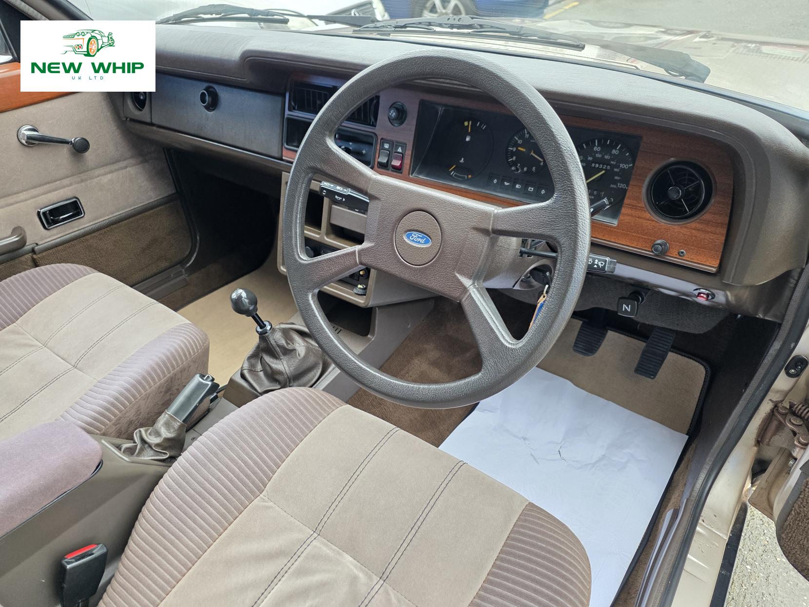 Ford Cortina 1.6 Crusader Saloon 4dr Petrol Manual (72 bhp)