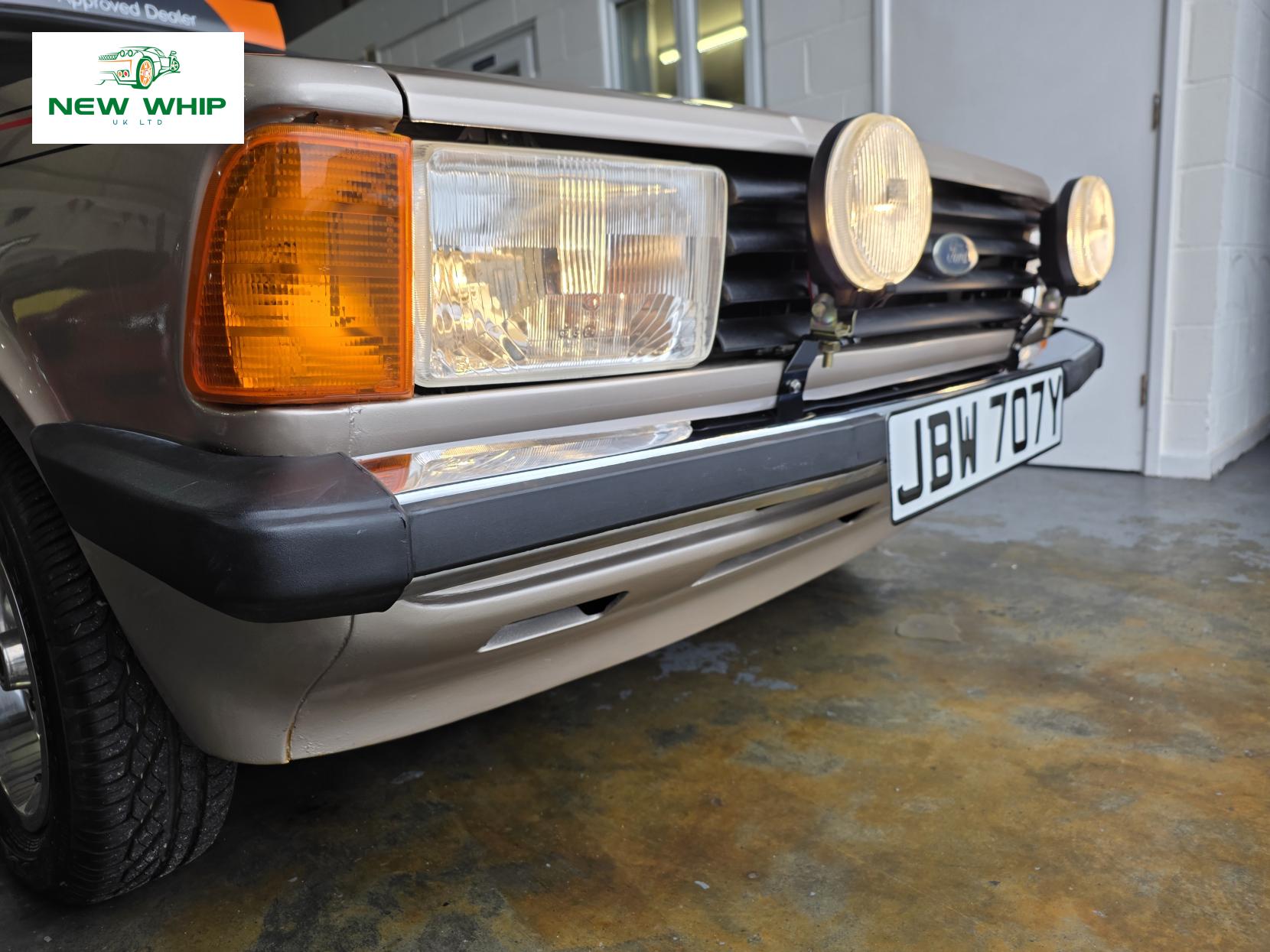 Ford Cortina 1.6 Crusader Saloon 4dr Petrol Manual (72 bhp)