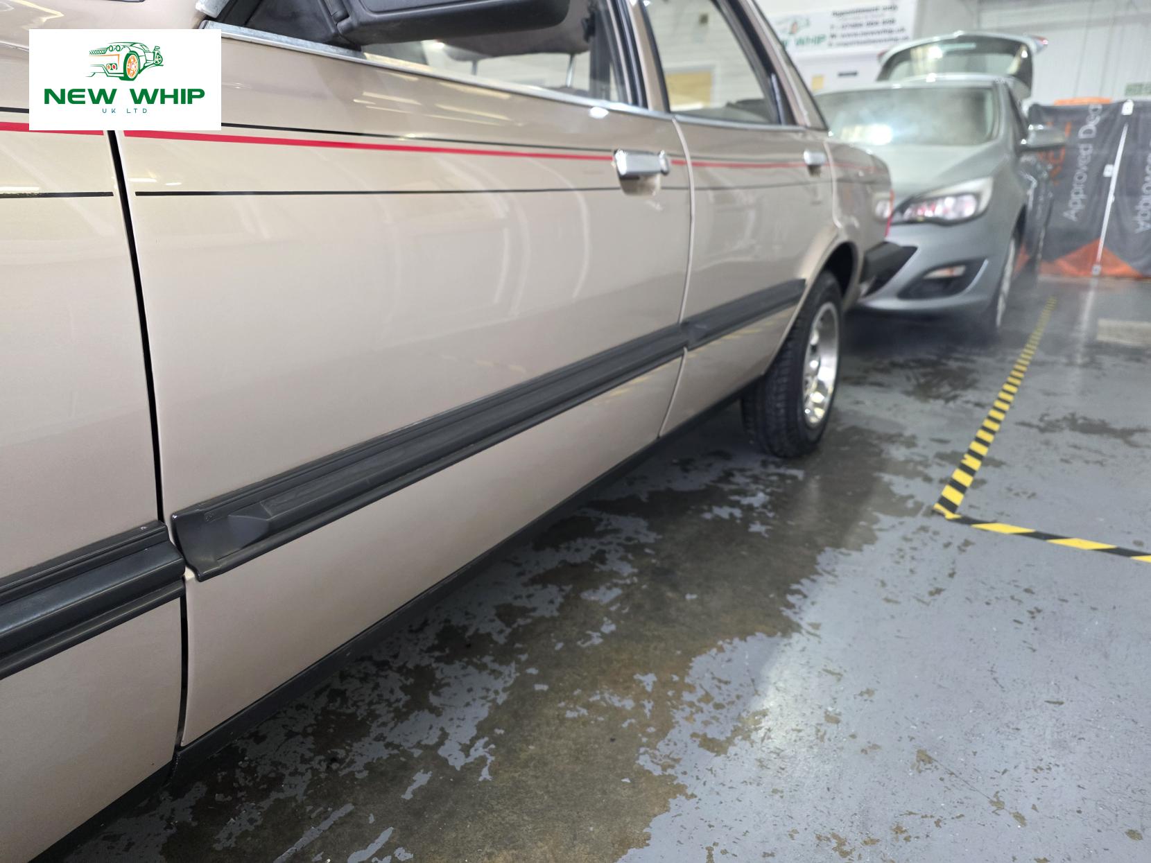 Ford Cortina 1.6 Crusader Saloon 4dr Petrol Manual (72 bhp)