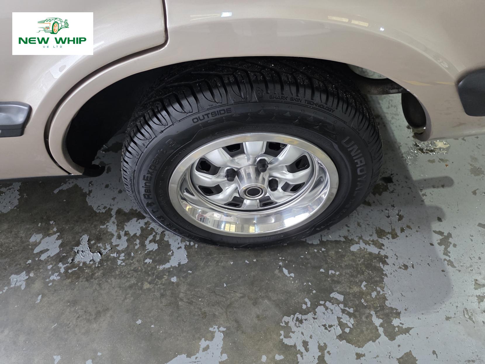 Ford Cortina 1.6 Crusader Saloon 4dr Petrol Manual (72 bhp)