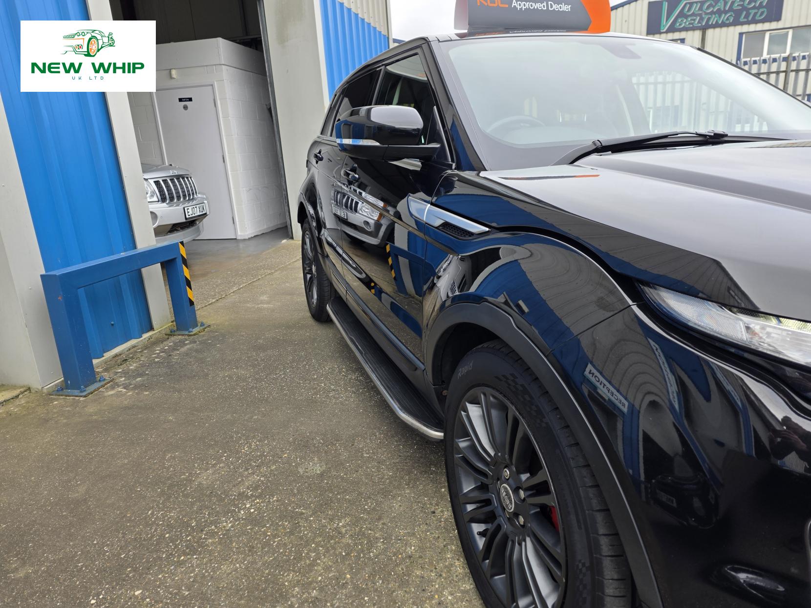 Land Rover Range Rover Evoque 2.2 SD4 Prestige SUV 5dr Diesel Auto 4WD Euro 5 (190 ps)