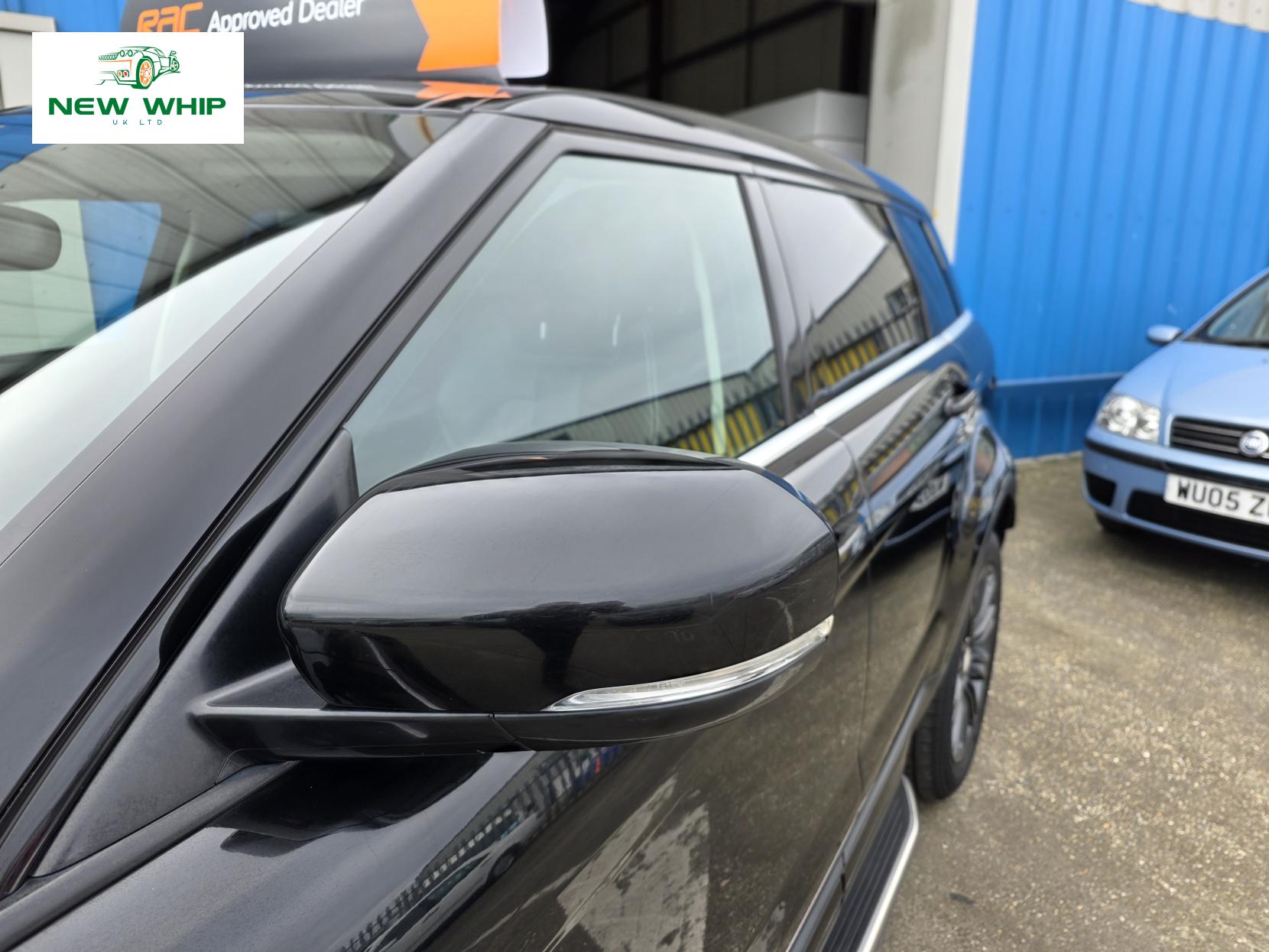 Land Rover Range Rover Evoque 2.2 SD4 Prestige SUV 5dr Diesel Auto 4WD Euro 5 (190 ps)