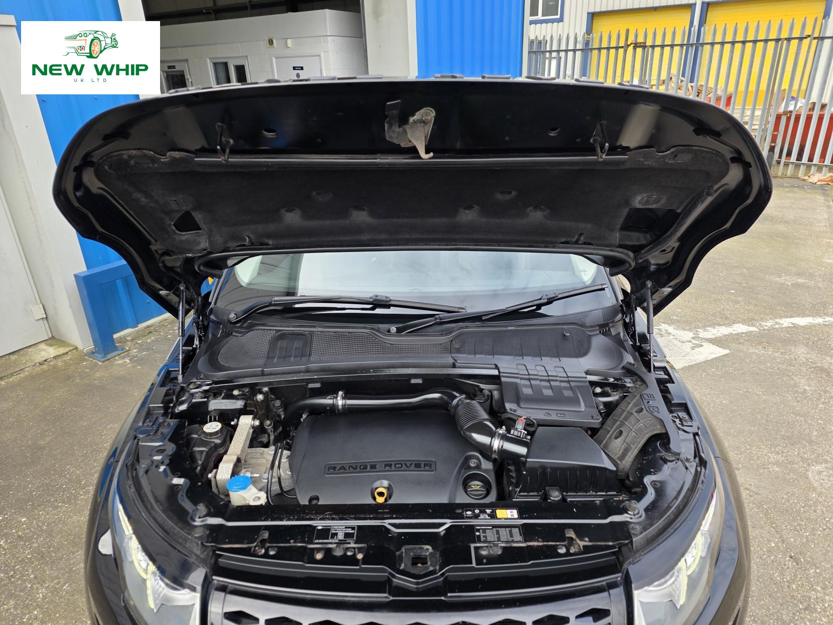 Land Rover Range Rover Evoque 2.2 SD4 Prestige SUV 5dr Diesel Auto 4WD Euro 5 (190 ps)