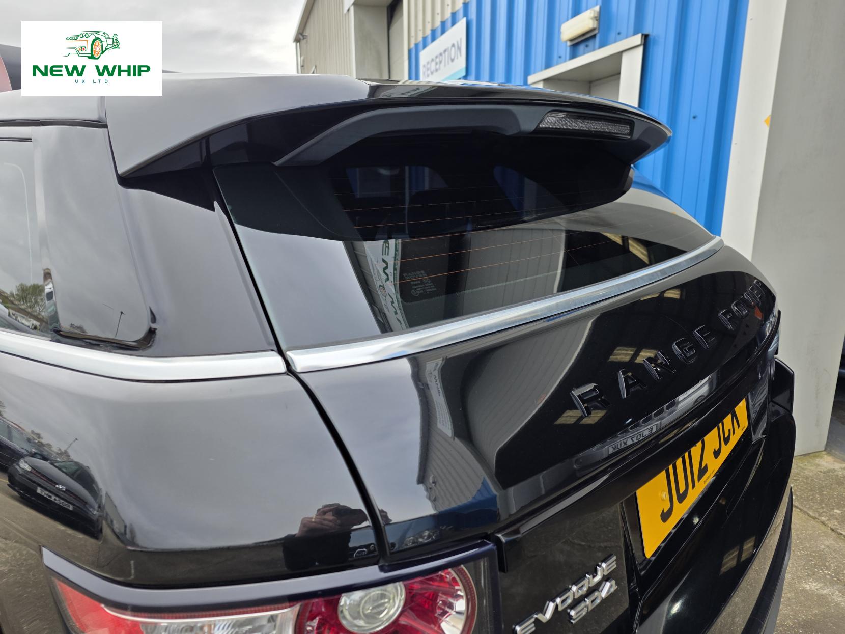 Land Rover Range Rover Evoque 2.2 SD4 Prestige SUV 5dr Diesel Auto 4WD Euro 5 (190 ps)